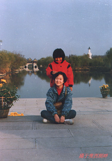 半杯论坛-+有关<em>莲波</em>女士的诗歌及文章